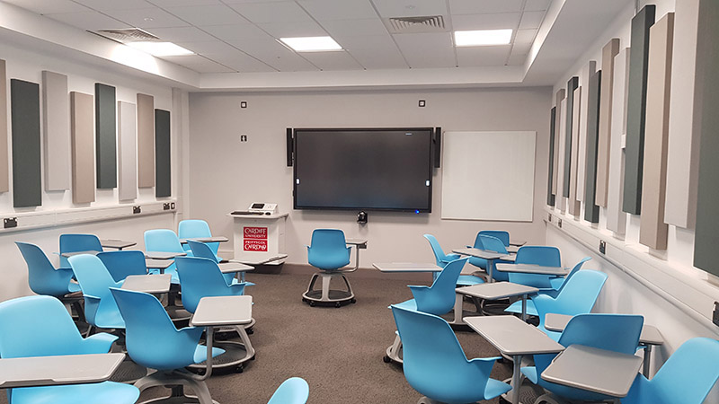 Acoustics consultancy for university seminar teaching room