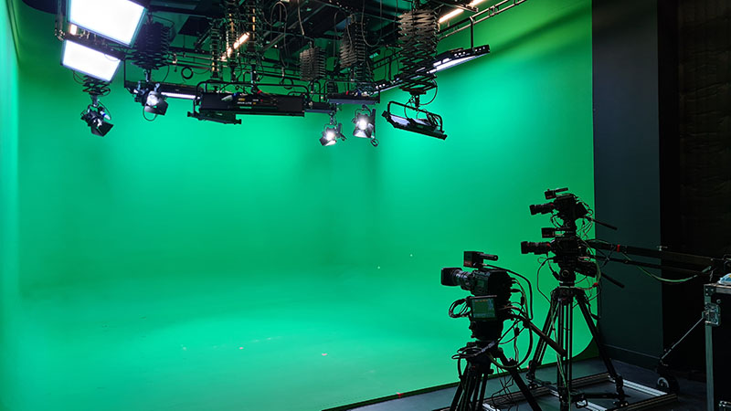 Studio consultancy for university green screen studio with AR